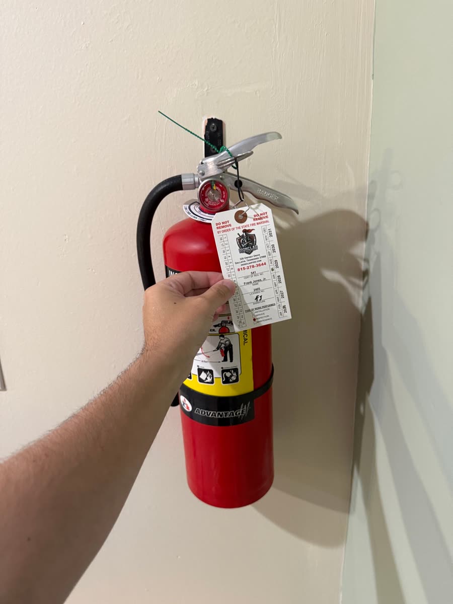 Beauty Club fire extinguisher job in Hendersonville, TN