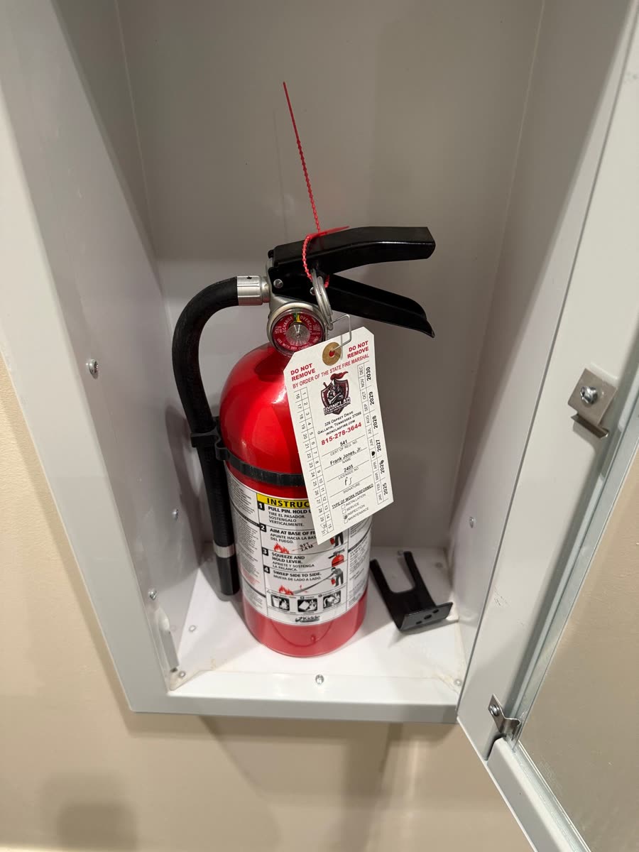 Phenix Salon Suites fire extinguisher job in Hendersonville, TN