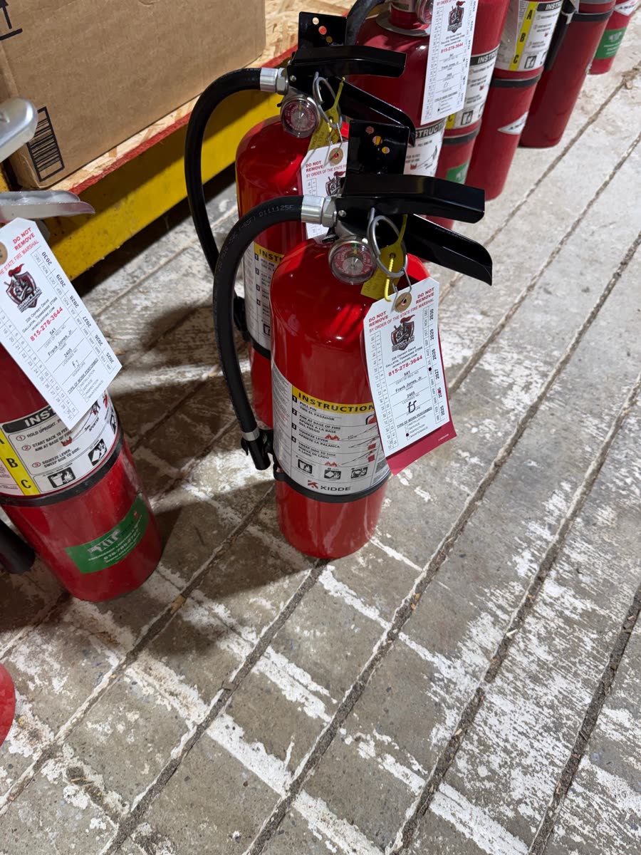Thunderdome Fireworkz fire extinguisher job in Portland, TN